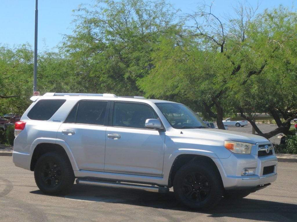 Used 2011 Toyota 4Runner Limited AWD/4WD image 4