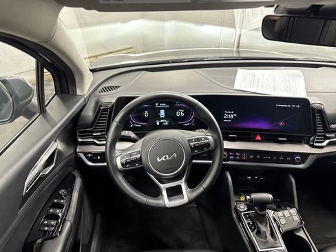 Certified 2024 Kia Sportage EX FWD image 12