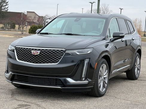 New 2025 Cadillac XT6 Premium Luxury w/ LPO, Floor Liner Package image 53