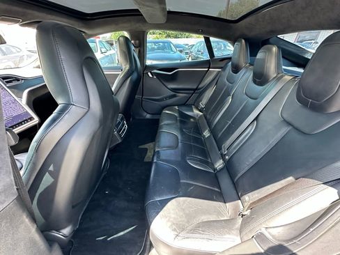 Used 2014 Tesla Model S image 17