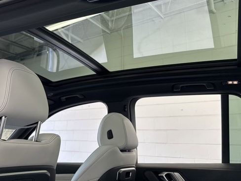 New 2026 BMW X5 xDrive50e image 47