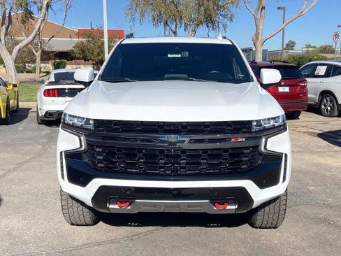 Used 2022 Chevrolet Tahoe Z71 w/ Luxury Package image 3