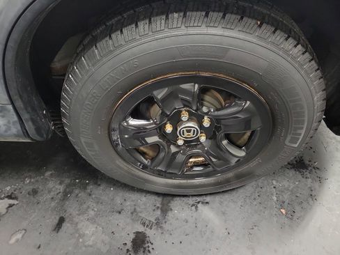 Used 2015 Honda CR-V LX image 11