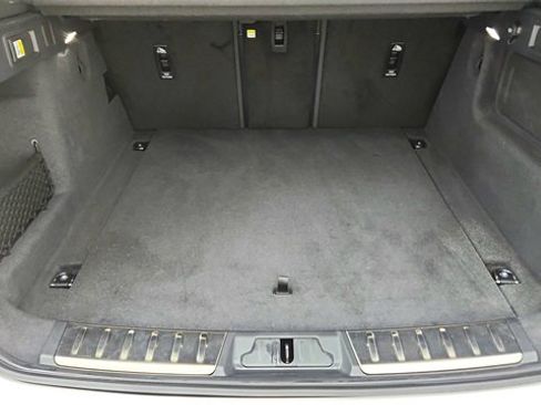 Used 2025 Jaguar F-PACE R-Dynamic S image 15