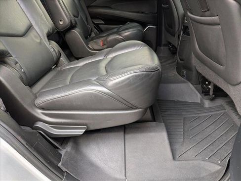 Used 2019 Cadillac Escalade Premium Luxury image 20