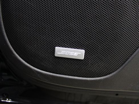 Used 2023 GMC Acadia AT4 image 36