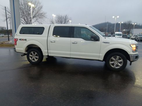 Used 2018 Ford F150 XLT w/ Equipment Group 302A Luxury image 4