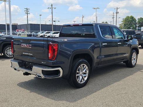 Used 2022 GMC Sierra 1500 SLT AWD/4WD image 4