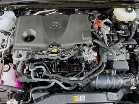 Used 2025 Toyota Camry LE w/ Convenience Package FWD image 31