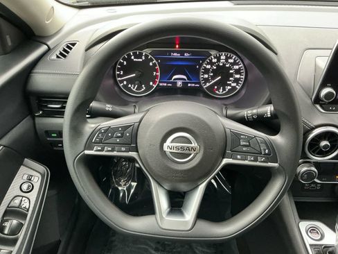 Used 2023 Nissan Sentra SV FWD image 19