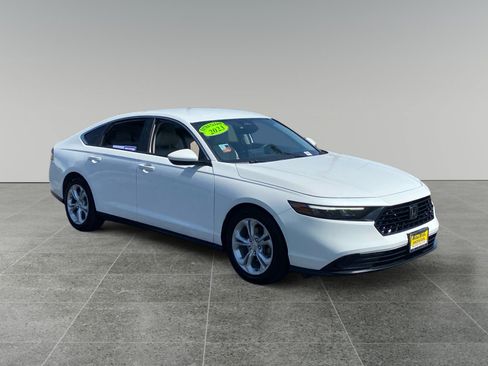 Used 2023 Honda Accord LX image 7