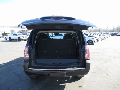 Used 2017 GMC Yukon Denali w/ Open Road Package image 7