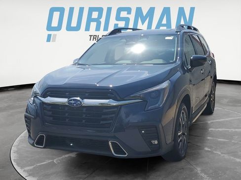 Used 2024 Subaru Ascent Touring image 2