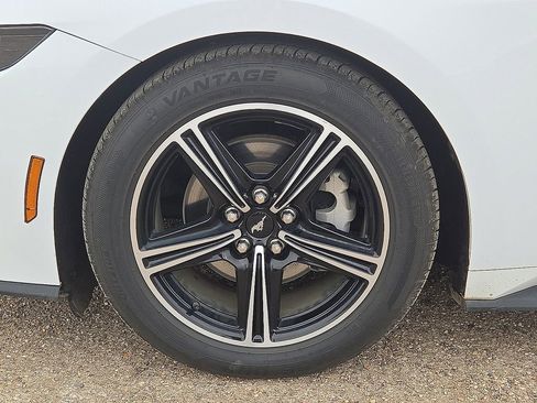 Used 2024 Ford Mustang Premium image 10