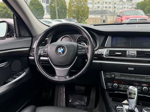 Used 2017 BMW 535i xDrive AWD/4WD image 28