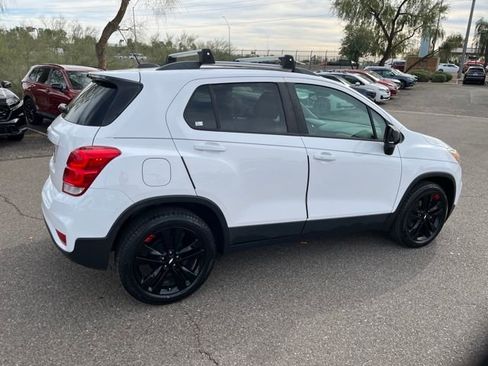 Used 2020 Chevrolet Trax LT w/ Redline Edition image 12