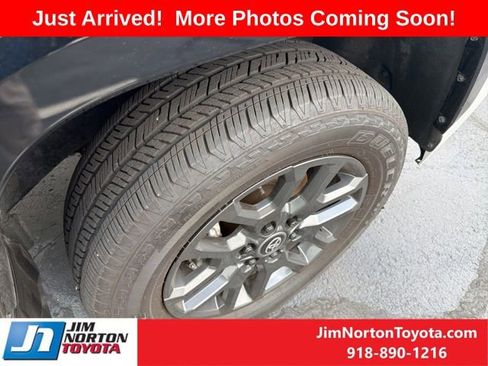 Used 2025 Toyota Tundra Platinum image 9