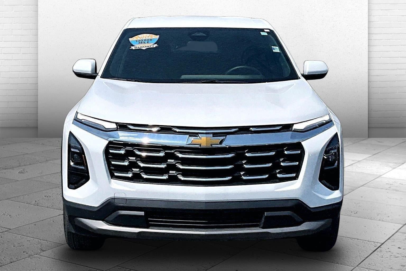 Used 2026 Chevrolet Equinox LT FWD image 2