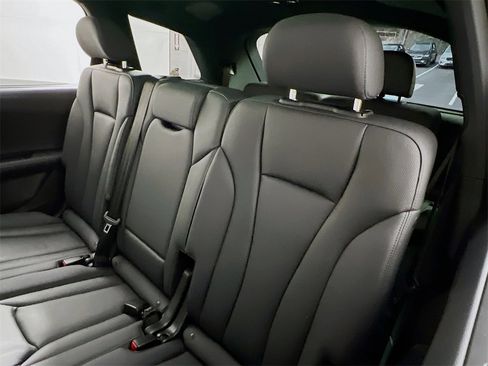 Used 2023 Audi Q7 2.0T Premium Plus w/ Premium Plus Package image 23