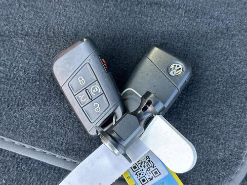 Used 2019 Volkswagen Tiguan SEL image 21