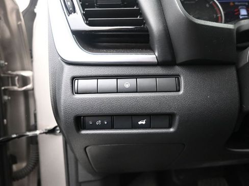 Used 2021 Nissan Rogue SL AWD/4WD image 16