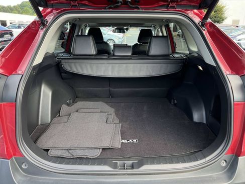 Used 2022 Toyota RAV4 XLE Premium FWD image 9