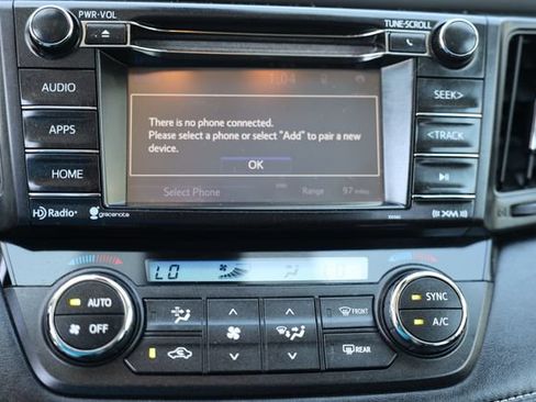 Used 2018 Toyota RAV4 XLE AWD/4WD image 26