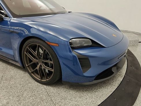 Used 2021 Porsche Taycan Turbo S AWD/4WD image 30