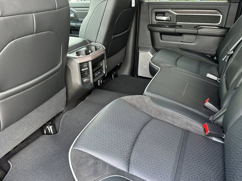 New 2026 RAM 2500 Laramie AWD/4WD image 11