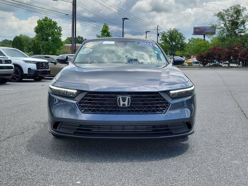 Certified 2025 Honda Accord SE image 2