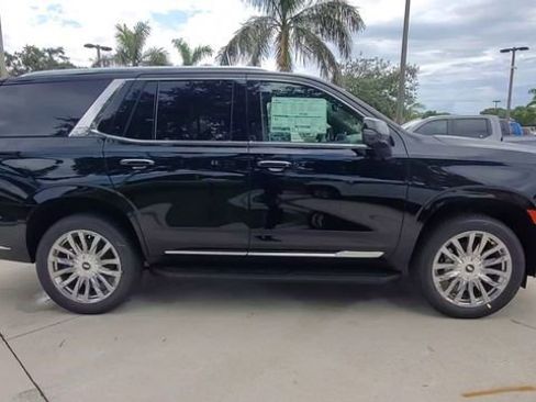 Certified 2021 Cadillac Escalade Premium Luxury image 16