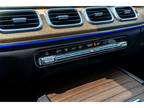 Used 2020 Mercedes-Benz GLS 450 4MATIC image 27