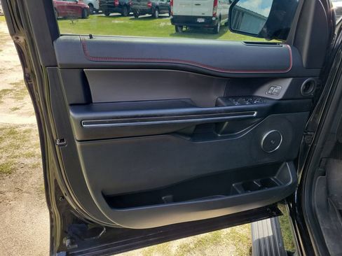 Used 2021 Ford Expedition Limited RWD image 19