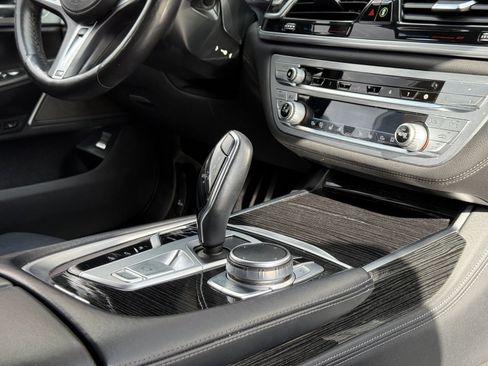 Used 2021 BMW 740i xDrive w/ M Sport Package image 19