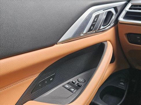 Used 2025 BMW 430i Coupe w/ M Sport Package image 21