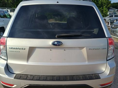 Used 2011 Subaru Forester 2.5X Premium w/ All-Weather Pkg AWD/4WD image 30