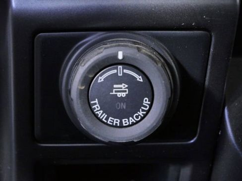 Used 2018 Ford F150 XLT w/ Equipment Group 302A Luxury AWD/4WD image 22