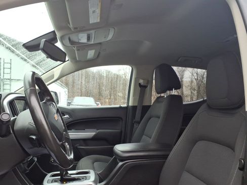 Used 2019 Chevrolet Colorado LT image 12