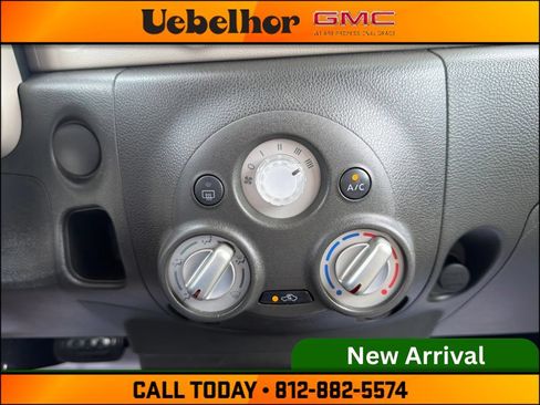 Used 2013 Nissan Cube 1.8 S w/ Interior Designer Pkg FWD image 23