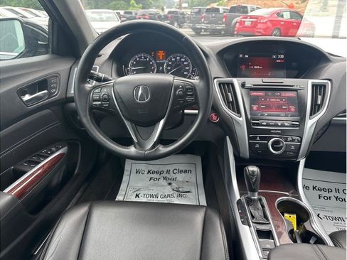 Used 2016 Acura TLX FWD image 10