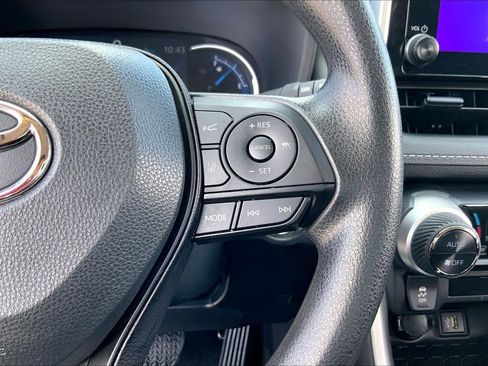 Certified 2023 Toyota RAV4 XLE w/ Convenience Package image 24