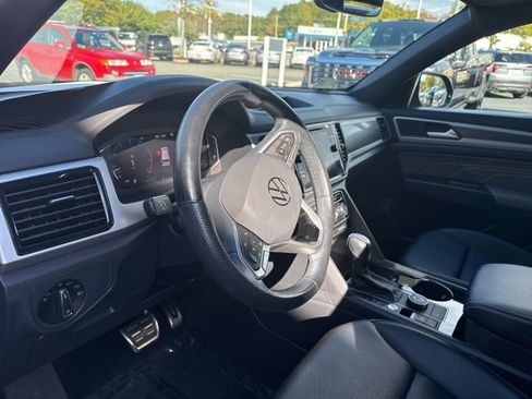 Used 2021 Volkswagen Atlas Cross Sport SEL R-Line image 12