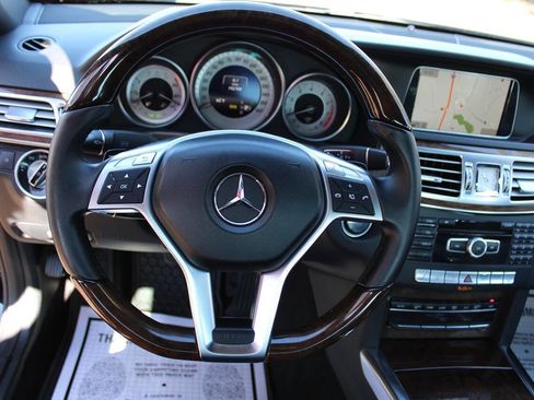 Used 2014 Mercedes-Benz E 350 E 350 Sport 4MATIC AWD 4dr Sed image 18
