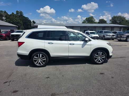 Used 2016 Honda Pilot Elite image 4