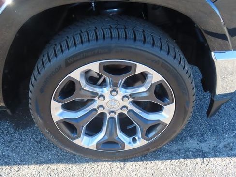 Used 2019 RAM 1500 Limited AWD/4WD image 16