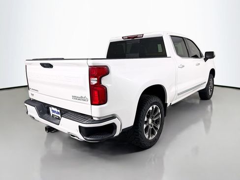 Used 2024 Chevrolet Silverado 1500 High Country w/ Technology Package AWD/4WD image 7