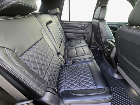 Used 2022 Chevrolet Tahoe LS RWD image 15