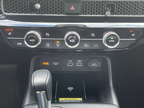 Used 2024 Honda Civic Touring image 25