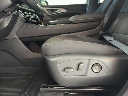 New 2026 Chevrolet Traverse LT image 21