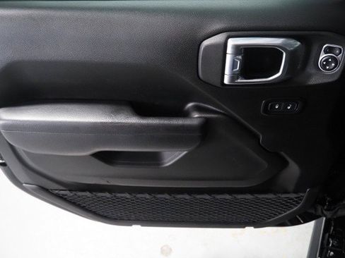 Used 2025 Jeep Wrangler 4WD Rubicon image 49